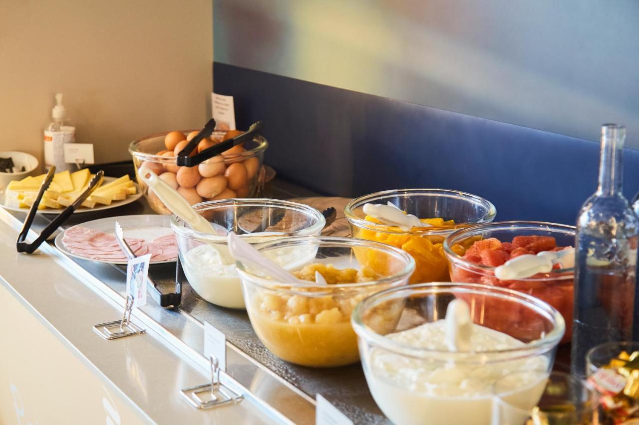 Ibis Styles Toulon Centre Port Hotel Bagian luar foto