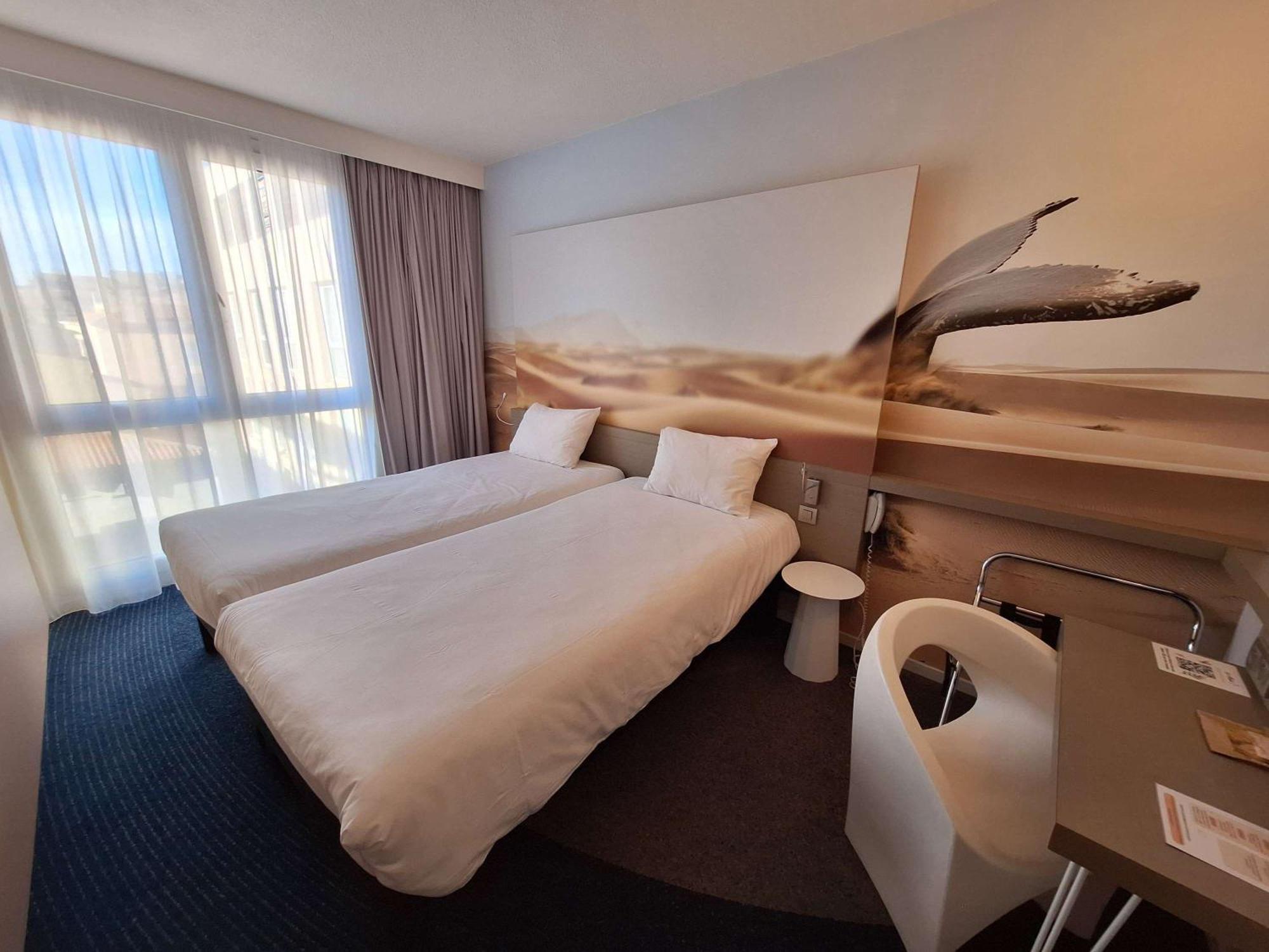 Ibis Styles Toulon Centre Port Hotel Bagian luar foto